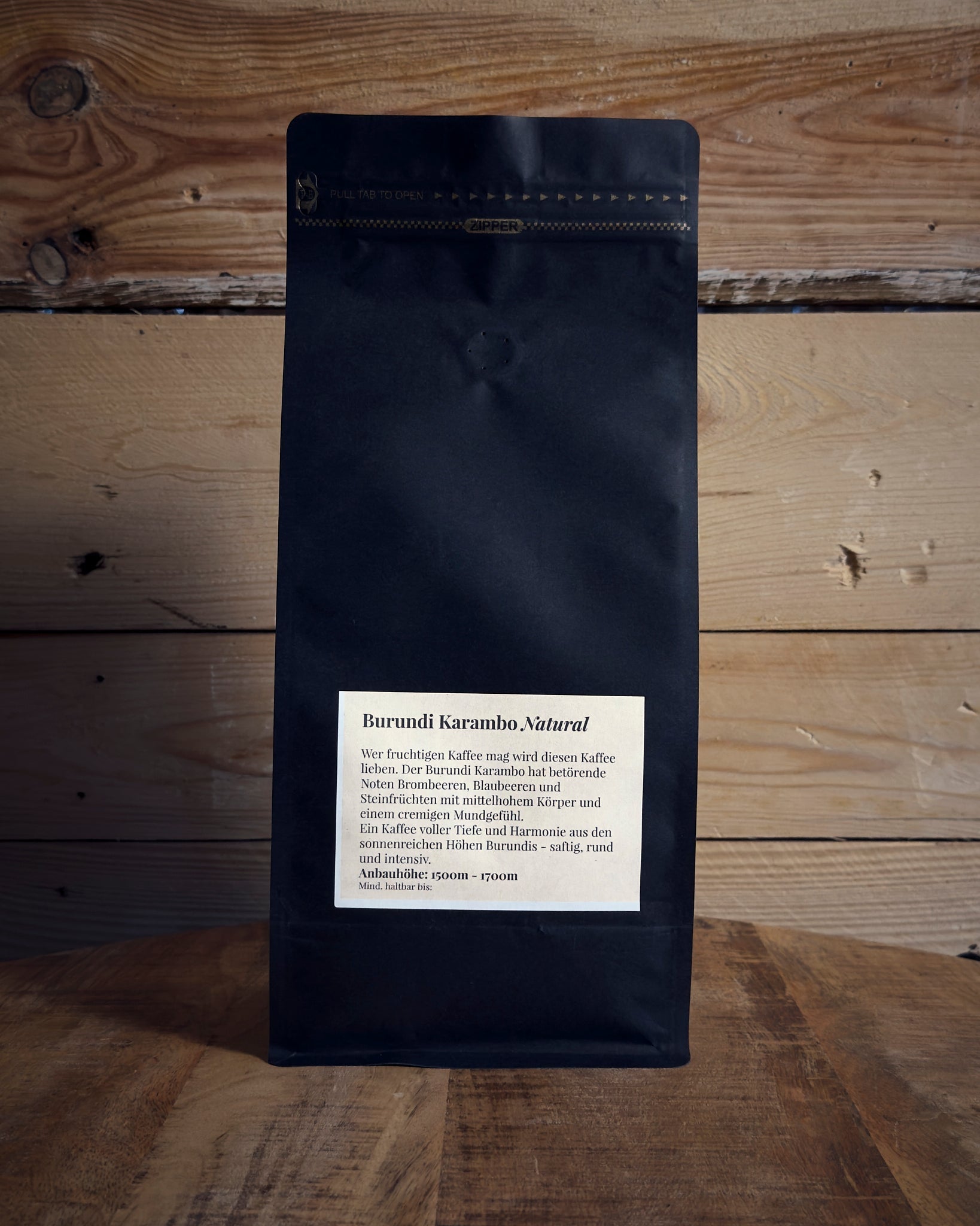 Rückseite der 1000g Packung Burundi Muyinga von KaffeeBär mit Etikett-Details.
